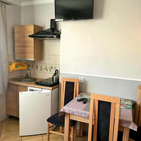 Pod Kasztanem 3*